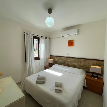 Sea View Appartement Pissoúri