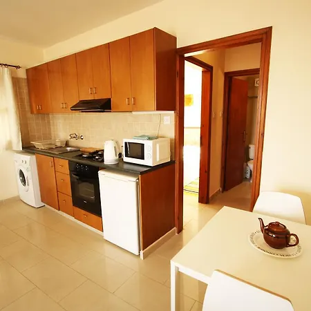 Sea View Apartment *