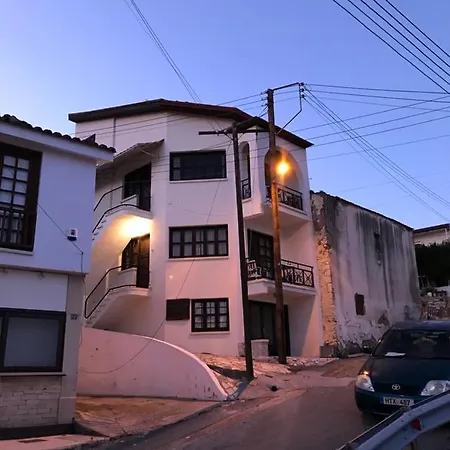 Sea View Apartment *